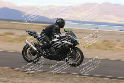 media/Sep-11-2022-SoCal Trackdays (Sun) [[81b7e951af]]/Back Straight Speed (850am)/